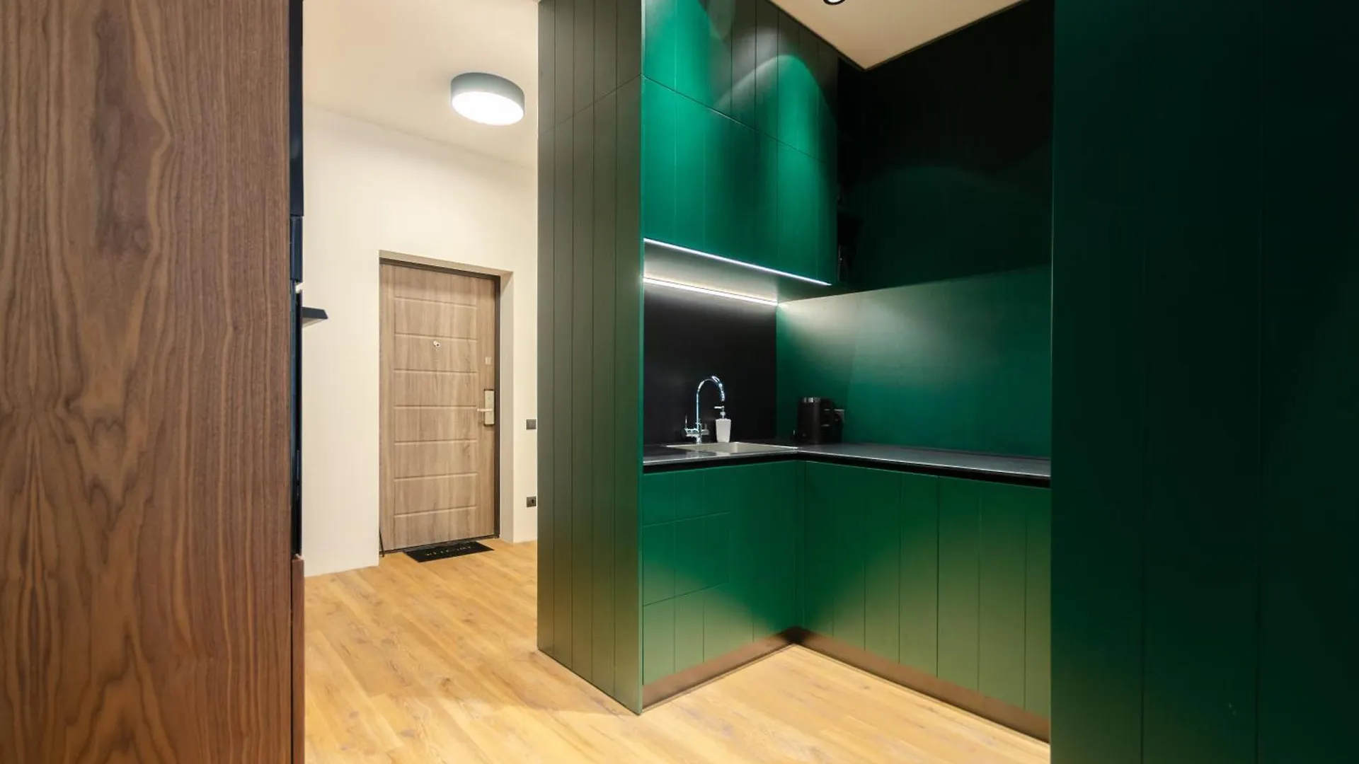 Petrovdom Apartments 10-230 In Rc Yaroslaviv Grad, Bulvarno Kudriavska 17 كييف