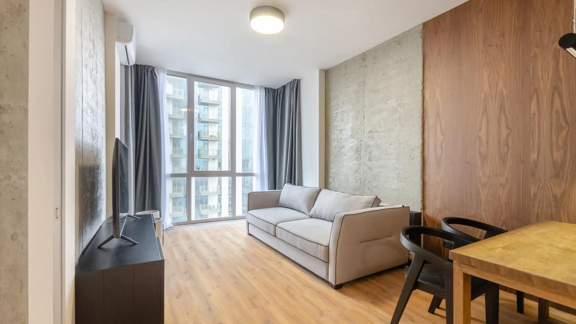 Petrovdom Apartments 10-230 In Rc Yaroslaviv Grad, Bulvarno Kudriavska 17 كييف