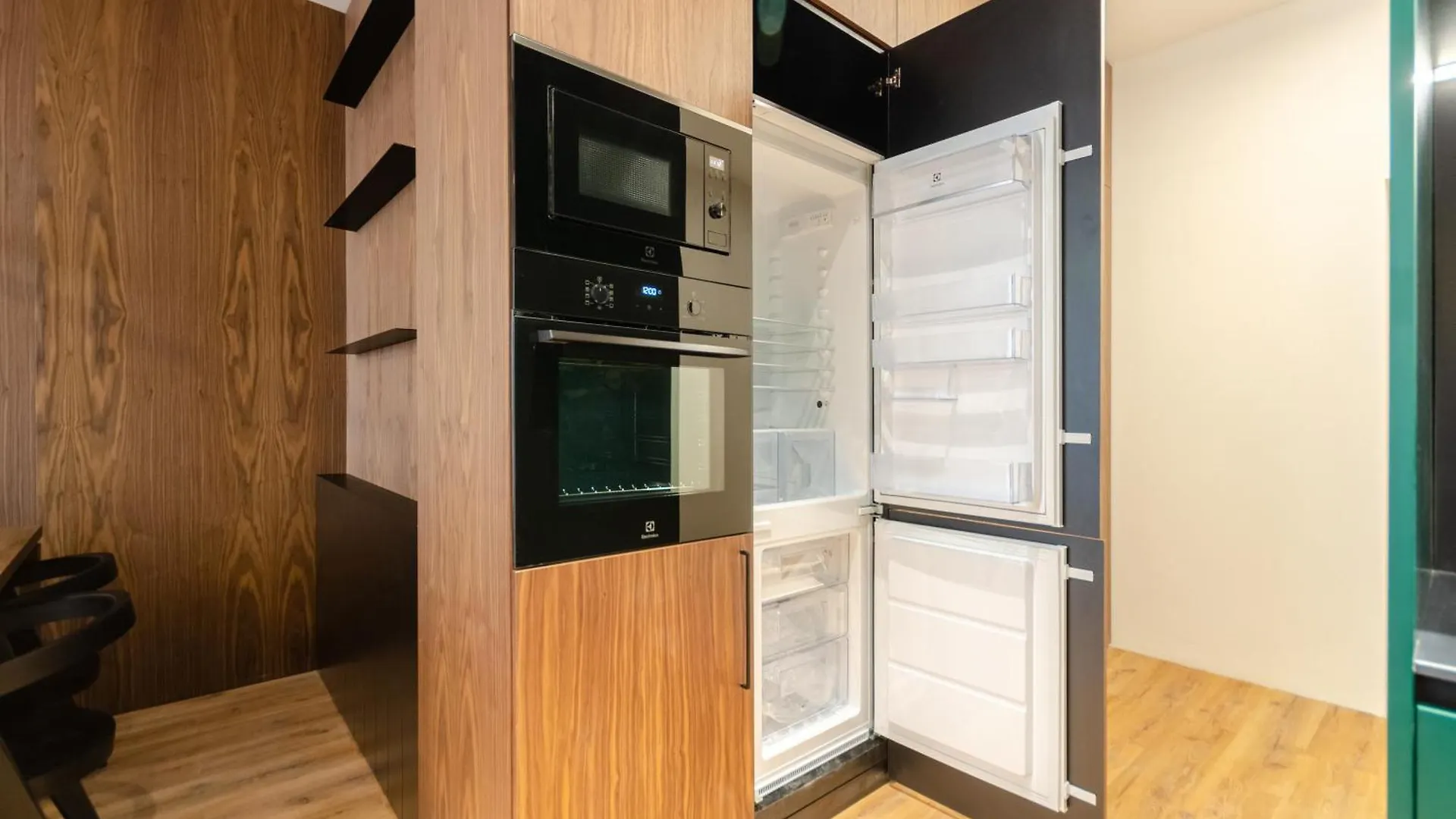 Petrovdom Apartments 10-230 In Rc Yaroslaviv Grad, Bulvarno Kudriavska 17 Kijów